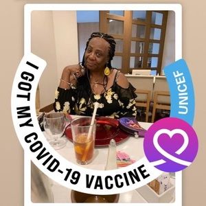 Meet your Posher, Loraine